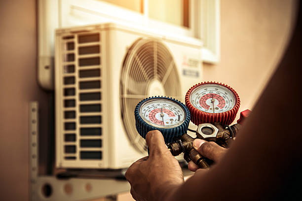 Professional Hvac technician working in New City, NY